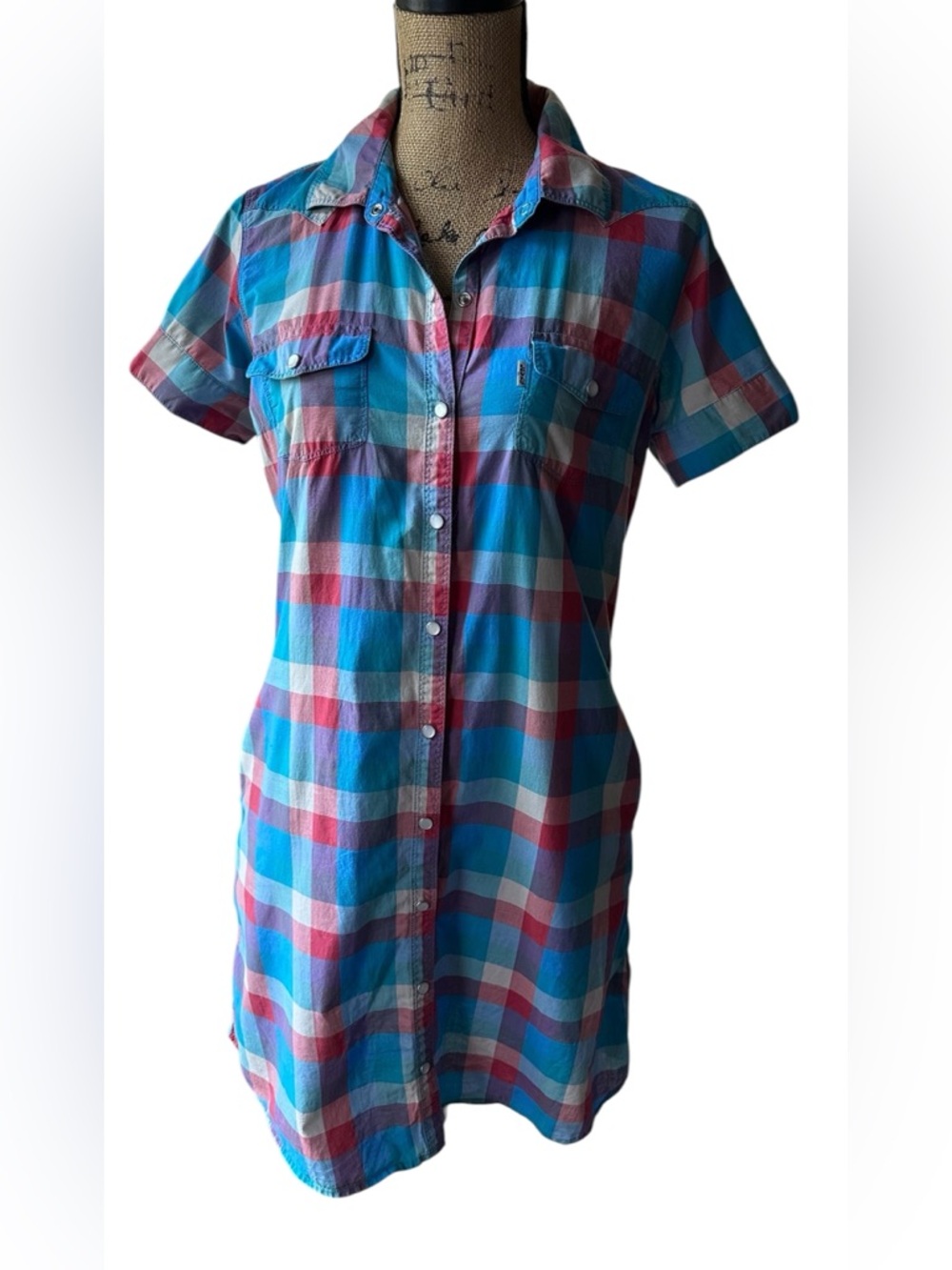 Vintage Levi’s Pearl Snap Shirt Dress – Size M – 100% Cotton